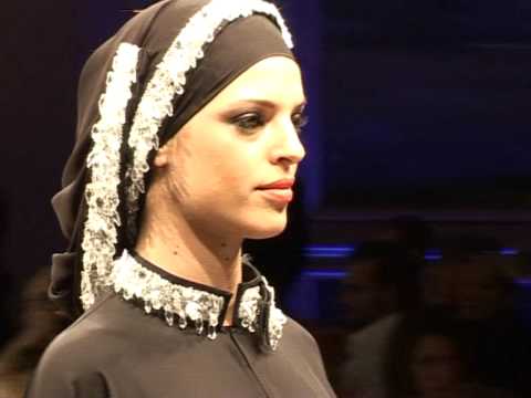 video-arabic-Oriental chic: French fashion designers rethink…